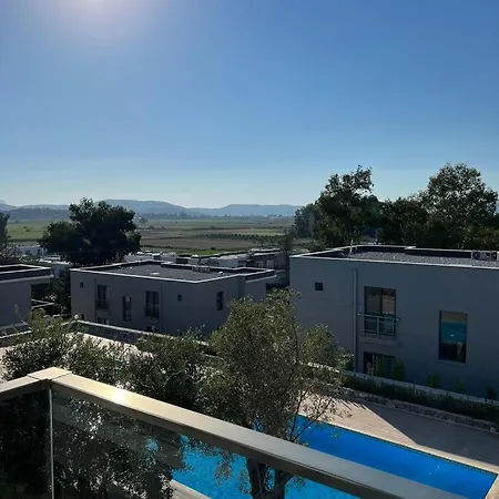 Красивая Новая Квартира С Бассейном Appartement Milas